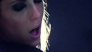 Amateur super hot brunette masturbating mp4