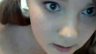 Curvy Girl Plays with Dildo on Webcam