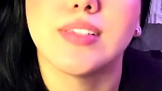 Encontre a namorada safada dos seus sonhos numa mamada