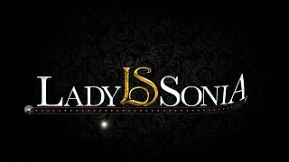Lady Sonia spreads open wide in black nylons