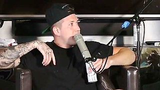 Harry Jowsey on Dating Khloe Kardashian Rumours