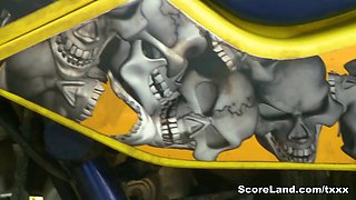 Born to be naked - Alia Janine - Scoreland2