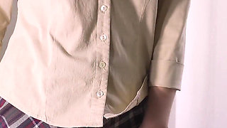 Japanese Girl Flashes Upskrt White Panty Cameltoe