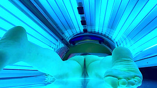 Voyeur Exhibitionist tanning Wife Milf Veronica Beach Close-Up