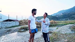 Amateur Asian gives amazing blowjob