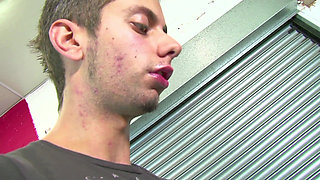 Blonde Bombshell Cleo Summers Deepthroats and Gets Pounded Outdoors