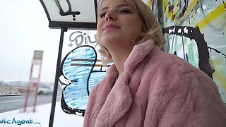 I Picked Up a Sexy Blonde At the Bus Stop On a Cold Day And Warmed Her Up With My Cock
