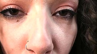 Sashacurves Girlfriend Discovers Your Size Kink