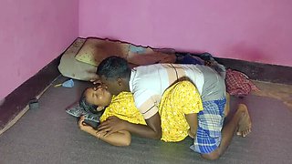 Hot Desi Indian Bhabhi Deluwara Hardcore Sex - Doggy Style & 69 Action