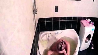 Peeking at stepdaughter Amy shaving in the bath