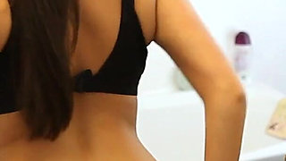 Simone - Hot and Sweaty