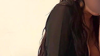 Sensual Amateur Couple Sex - Cutie Gets a Perfect Fuck and an Amazing Creampie Instead of Scrolling on Her Phone!