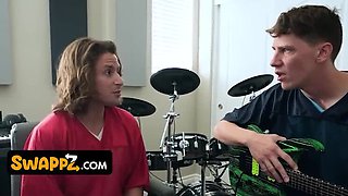 Busty Curvy MILF Sofie Marie & Cindy Crawford Foursome With Jay Romero Wild Hardcore