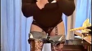 Sissy Pluged Fake penis Instructing