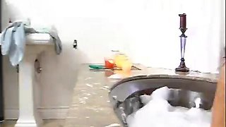 Teri Weigel Drilling In The Floor With Her Muscly Assets