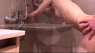 Cutie Kim - Wants To Get Some Creampie After Her Shower