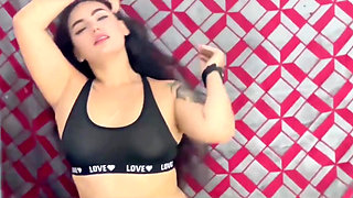 Viral 2026! Exhibitionist Dj Kitty Masturbates in Black Lingerie Until the Floor Is Wet