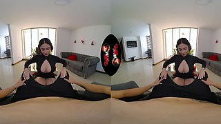 Virtual Reality Ignites Big Booty Passion in POV Heat
