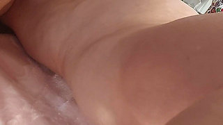 3 Minute Squirting Orgasm.