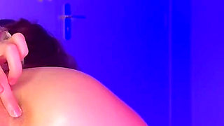 The Roommate Offers Me Her Ass During the Party to Get to Know Me - French Anal Porn