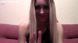 Jenny B 19 Yr Old Blonde Non-Nude SFW Webcam