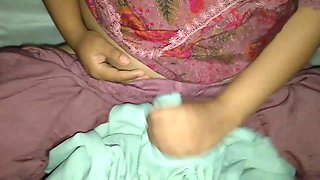 Indian Husbands and Housewife Full Hand in Pussy Sex Desi Hand Pussy in Inside Desi Sex Video Bhabhi Hand