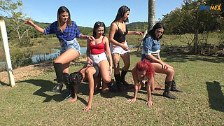 4 Girls