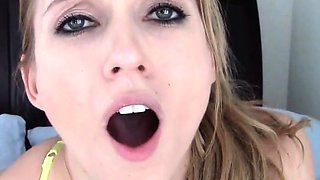 JOI Amateur Webcam Girl Masturbating in Gym Clothes