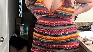 Fat BBW with big boobs masturbating and squirtin on cam