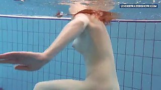 wet teen lera in the pool
