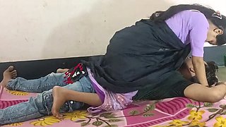 Indian Bhabhi Hardcore Sex 2025 - Desi Aunty Doggy Style & 69 With Husband