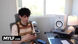 Big titted porn lecturer Rachael Cavalli gives her student a hands-on masterclass