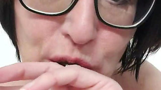 Julie pays tribute to her mater on bucket and splashes