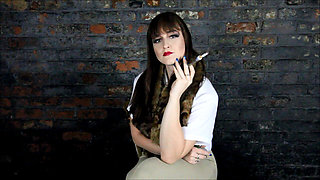 Vivienne L'amour - Smoking Fettish