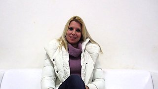 CLOSE UP OF TEENS PARADISE