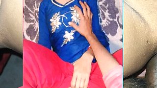 Indian desi hot women first time sex with her step brother in the late night