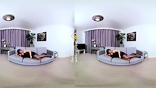 Big boobed Memphis Monroe masturbates in stocking