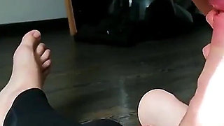 I Stroke His Cock with a Vibrator Until His Semen Gushes Out.