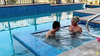 Nina Shows Her Cub Some Poolside Moves