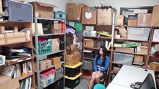 Babe Taylor May fucked in missionary by Tommy Gunn