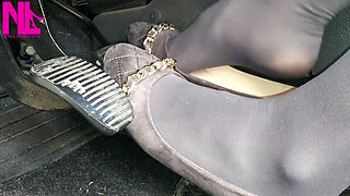 Revving in Grey Flats with Chains in Mp4format