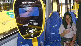 Female Student Can't Resist the Cock She Saw on the Bus