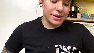 Amateur blondie solo anal masturbation