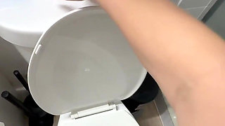 Peeing in My Toilet with a Close up View of My Pussy and Stream!!
