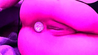 Solo hoe spreading ass and pussy after toying masturbation