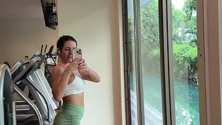 Hot Brunette Shows off Her Perfect Ass and Muscle Back