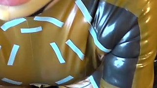 Latex Danielle try make cum to latex mask face