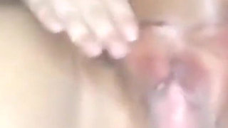 WildEnglishBBW rubbing my clit spreading my pink pussy