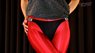 926 Ultra Shiny Red Pantyhose