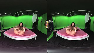 American Curves in a Wild Solo Mature Fantasy